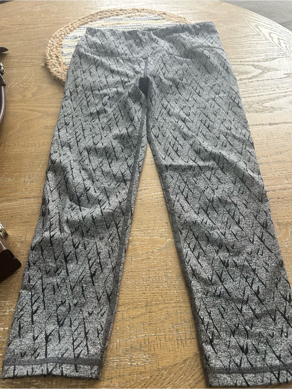 Victoria Secret Gray Patterned Athletic Leggings